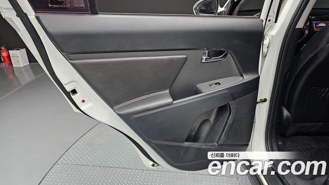Kia Sportage 2012 — photo 15