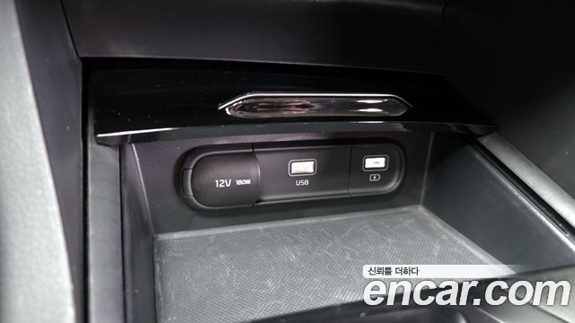Kia K5 2021 — photo 27