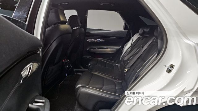Genesis GV70 2021 — photo 19
