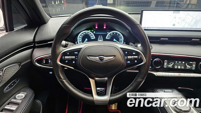 Genesis GV70 2021 — photo 21