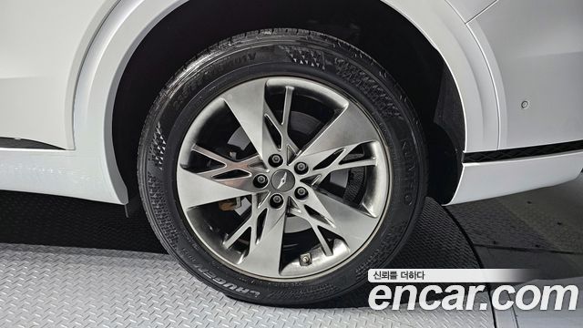 Genesis GV70 2021 — photo 7