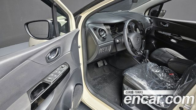 Renault Korea QM3 2015 — photo 10