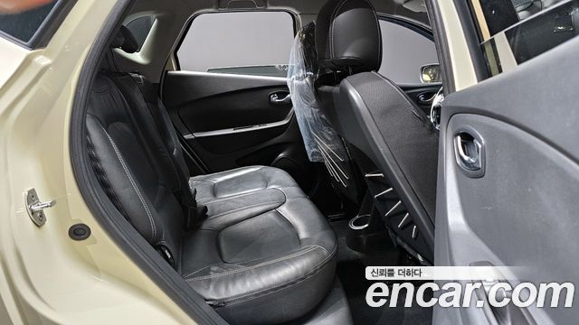 Renault Korea QM3 2015 — photo 11