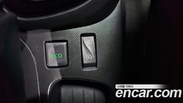 Renault Korea QM3 2015 — photo 13