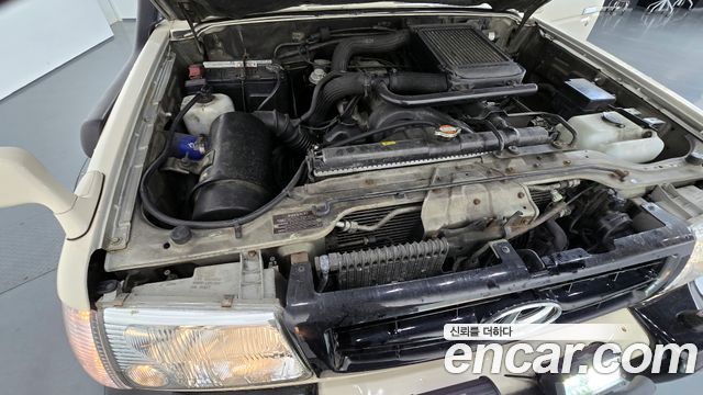 Hyundai Galloper 2000 — photo 6