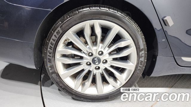 Kia K7 2020 — photo 5