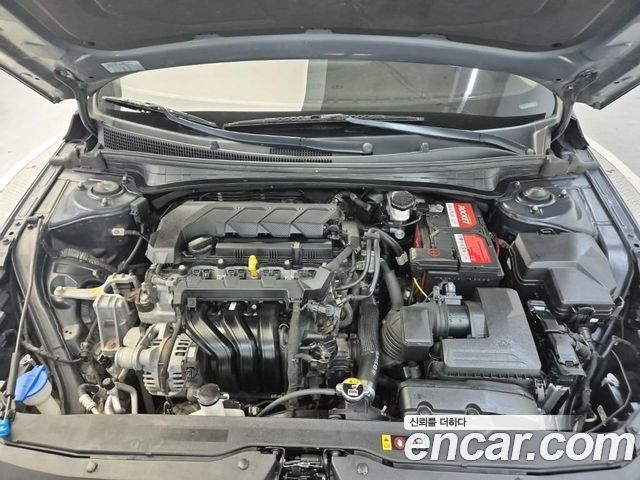 Hyundai AVANTE 2021 — photo 5
