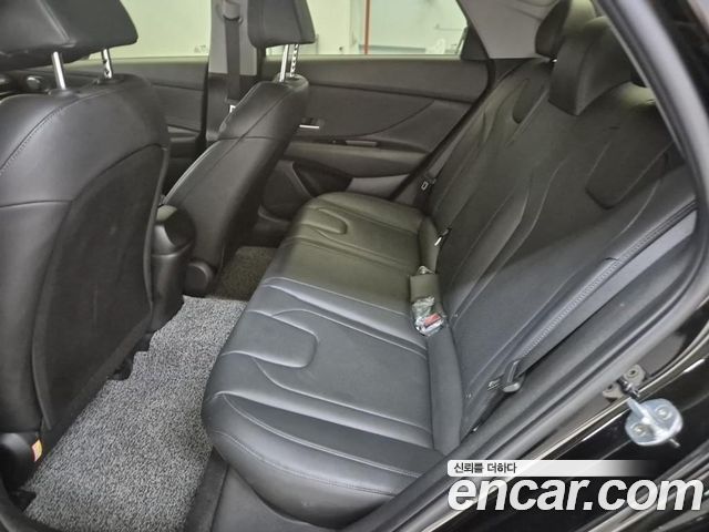Hyundai AVANTE 2021 — photo 12