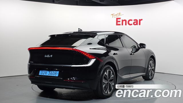 Kia EV6 2022 — photo 2