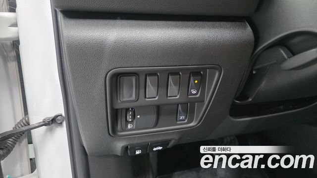 Renault Korea QM6 2021 — photo 18