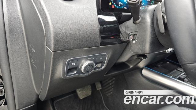 Mercedes-Benz GLA-Class 2021 — photo 20