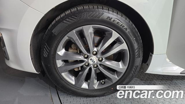 Kia Canival 2016 — photo 5