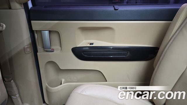 Kia Canival 2016 — photo 15