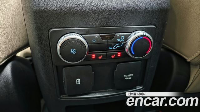 Ford Explorer 2021 — photo 23