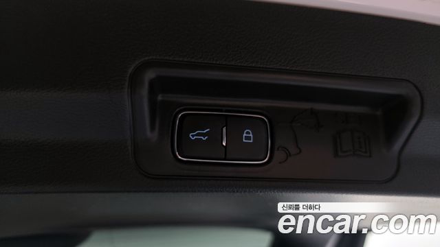 Ford Explorer 2021 — photo 25