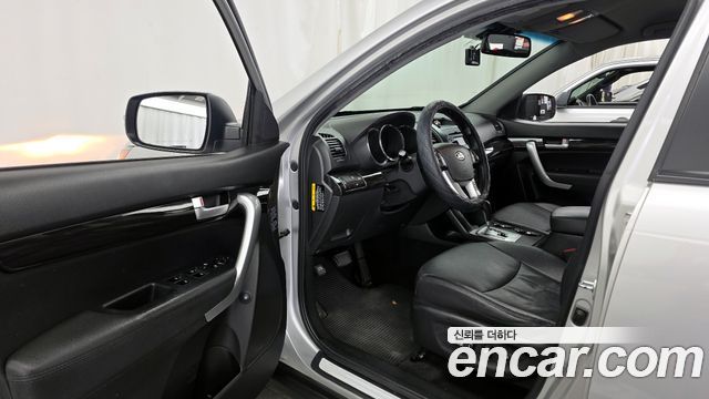 Kia Sorento 2011 — photo 10