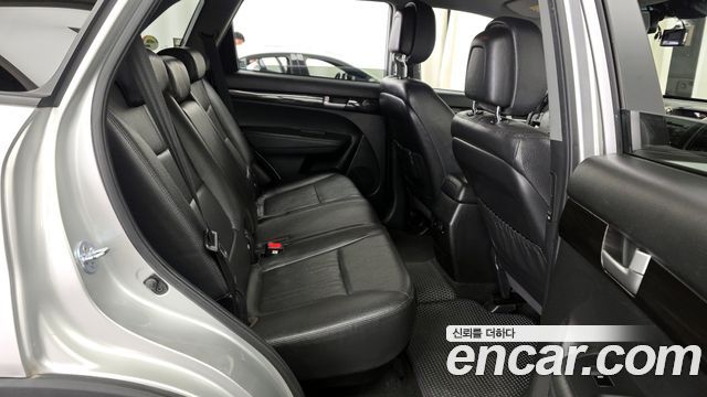 Kia Sorento 2011 — photo 11
