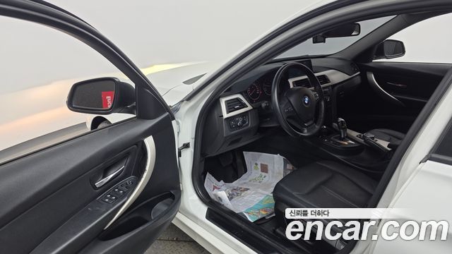 BMW 3-Series 2015 — photo 10