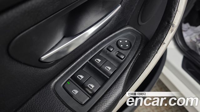 BMW 3-Series 2015 — photo 13