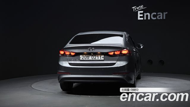 Hyundai AVANTE 2017 — photo 4
