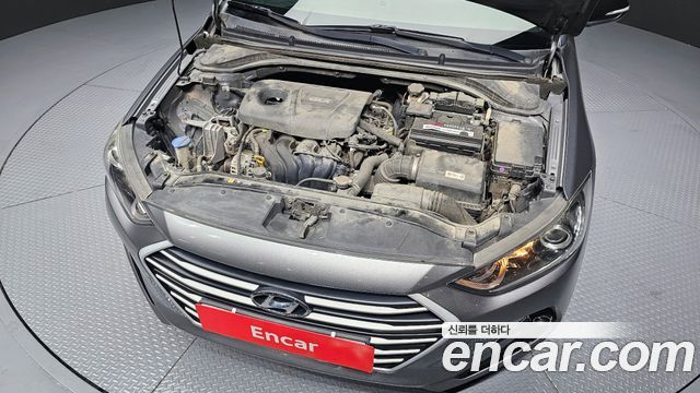 Hyundai AVANTE 2017 — photo 6