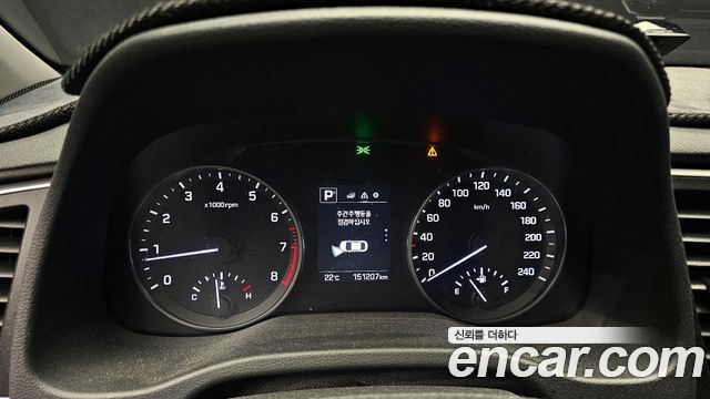 Hyundai AVANTE 2017 — photo 8