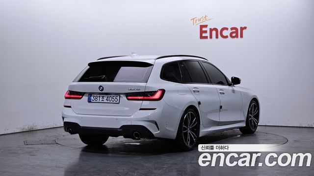 BMW 3-Series 2021 — photo 2