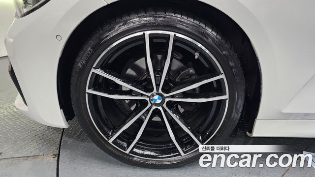 BMW 3-Series 2021 — photo 5