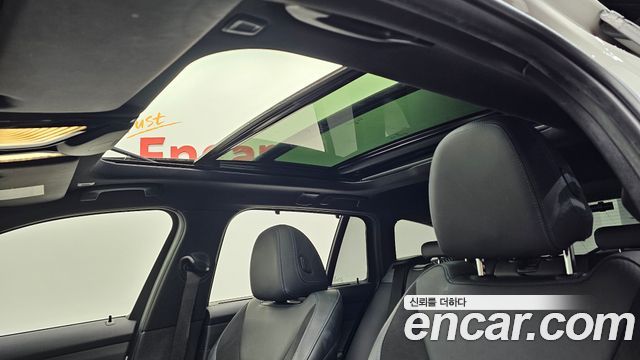 BMW 3-Series 2021 — photo 19