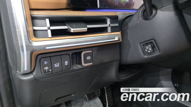 Hyundai Santafe 2025 — photo 12