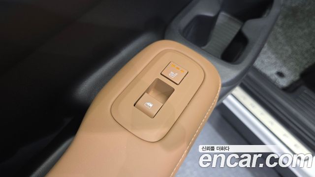 Hyundai Santafe 2025 — photo 16