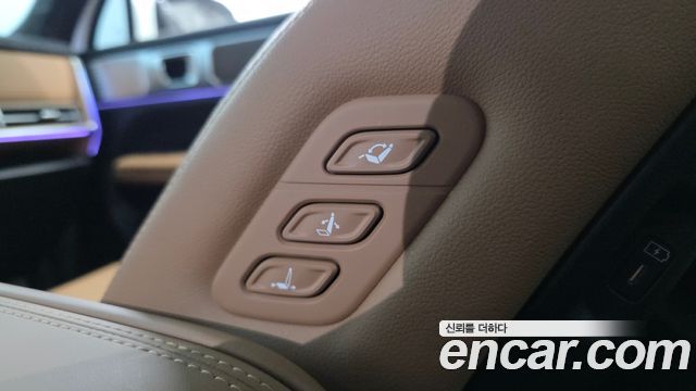 Hyundai Santafe 2025 — photo 17