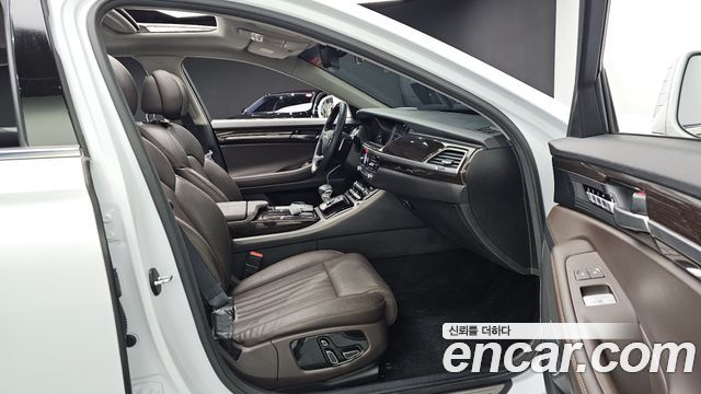 Genesis EQ900 2018 — photo 13