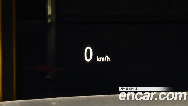 Rolls-Royce Wraith 2014 — photo 19