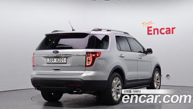 Ford Explorer 2014 — photo 2