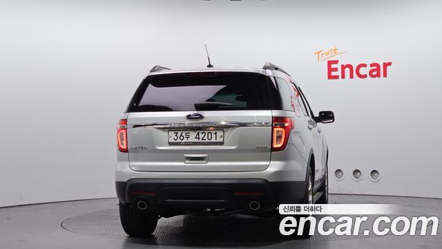 Ford Explorer 2014 — photo 4