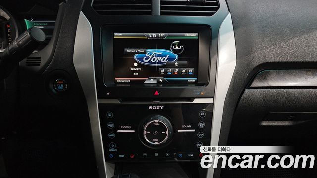Ford Explorer 2014 — photo 12