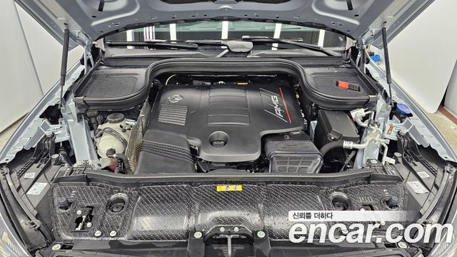 Mercedes-Benz GLE-Class 2025 — photo 6