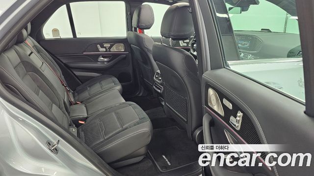 Mercedes-Benz GLE-Class 2025 — photo 10