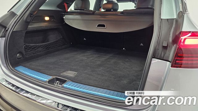 Mercedes-Benz GLE-Class 2025 — photo 11