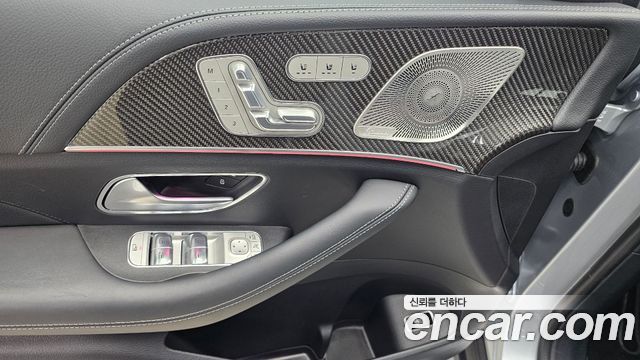 Mercedes-Benz GLE-Class 2025 — photo 15