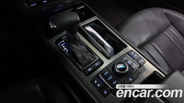Hyundai Genesis 2016 — photo 9