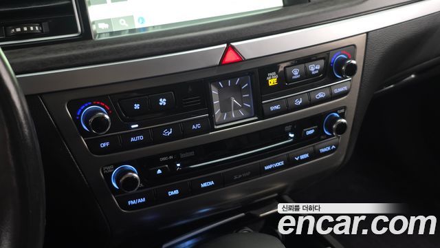 Hyundai Genesis 2016 — photo 19