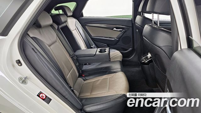 Hyundai i40 2016 — photo 18