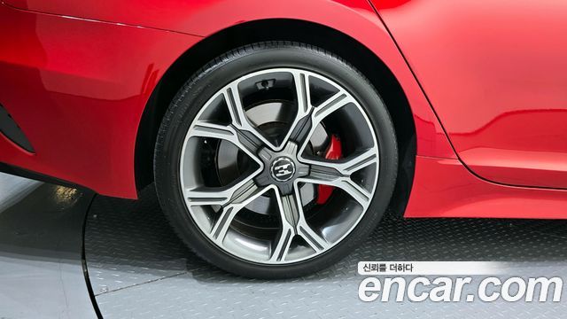 Kia Stinger 2018 — photo 5