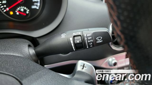 Kia Stinger 2018 — photo 18
