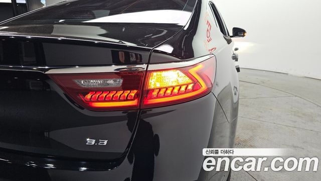 Kia K7 2018 — photo 9