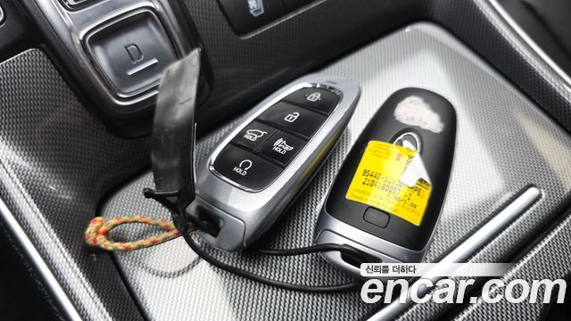 Hyundai Santafe 2021 — photo 24
