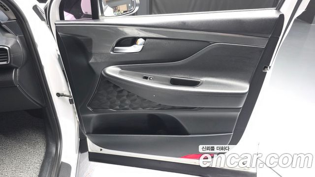 Hyundai Santafe 2021 — photo 14
