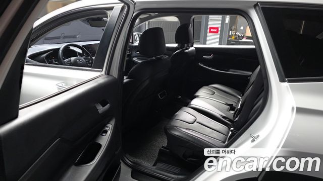 Hyundai Santafe 2021 — photo 16